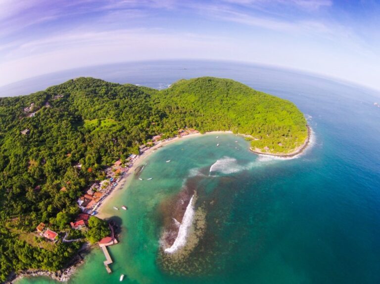 Ixtapa Zihuatanejo Es El Destino De Playa Ideal Para Vacacionar Con